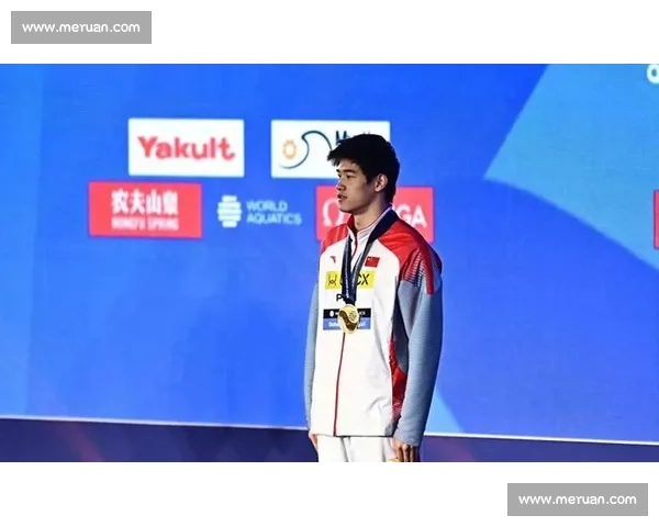 潘展乐:泳坛飞鱼的破浪传奇 潘展乐:泳坛飞鱼的破浪传奇