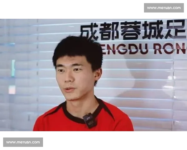 U22 决战前夜伤情告急：徐彬停训 胡荷韬膝伤未愈